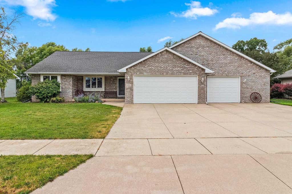 Photo of 1901 Sherry LANE, Kaukauna, WI 54130 (MLS # 50330378)