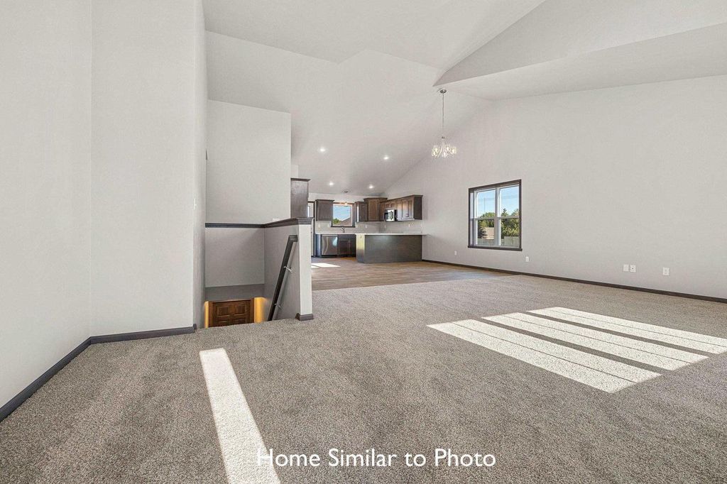 Photo of 1260 Putnam DRIVE, Pulaski, WI 54162 (MLS # 50320186)