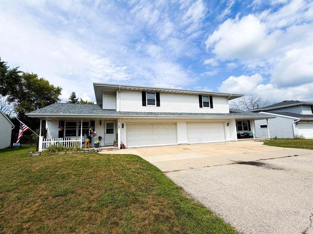 Photo of 3120 W Hiawatha DRIVE, Appleton, WI 54914 (MLS # 50331720)