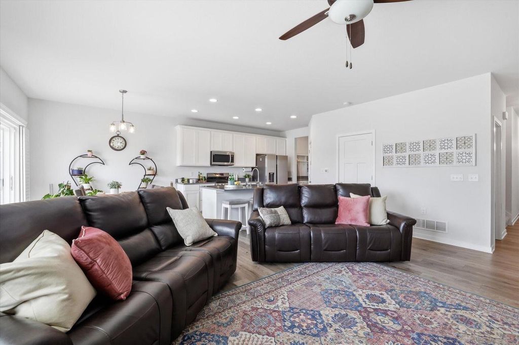 Photo of N67W25333 Breckenridge COURT, Sussex, WI 53089 (MLS # 1959447)