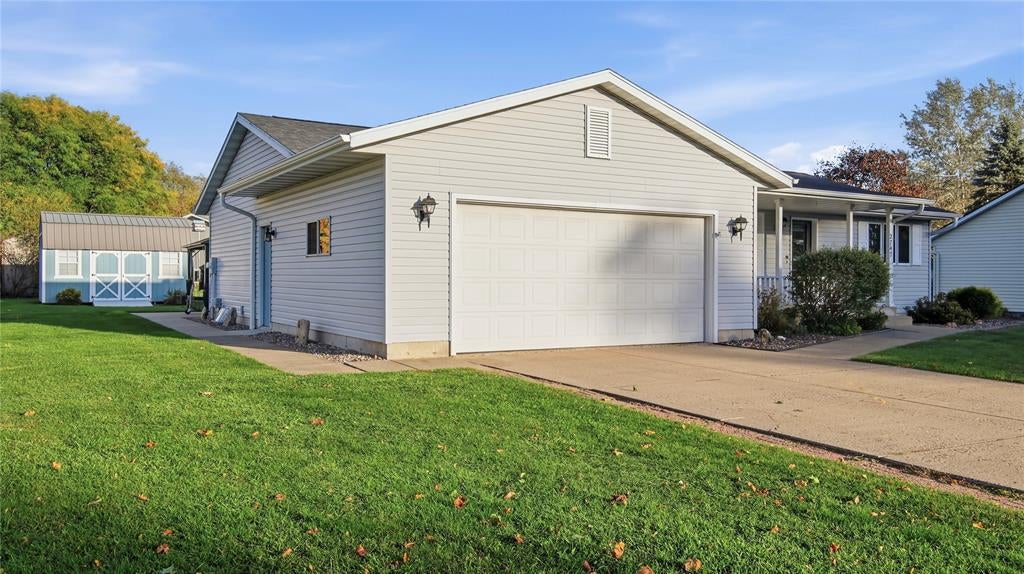 Photo of 2747 Diane LANE, Eau Claire, WI 54703 (MLS # 1605769)