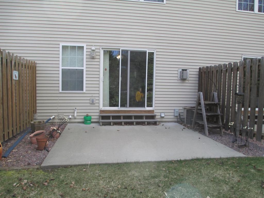 Photo of 1344 Silver DRIVE #19, Baraboo, WI 53913 (MLS # 2020107)