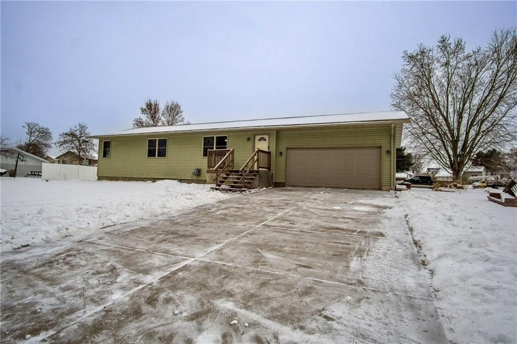 Photo of 2210 W 26th AVENUE, Bloomer, WI 54724 (MLS # 1597434)