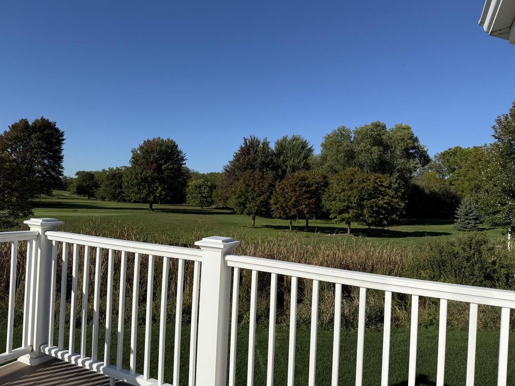 Photo of 3935 S Fohr DRIVE, New Berlin, WI 53151 (MLS # 1938056)