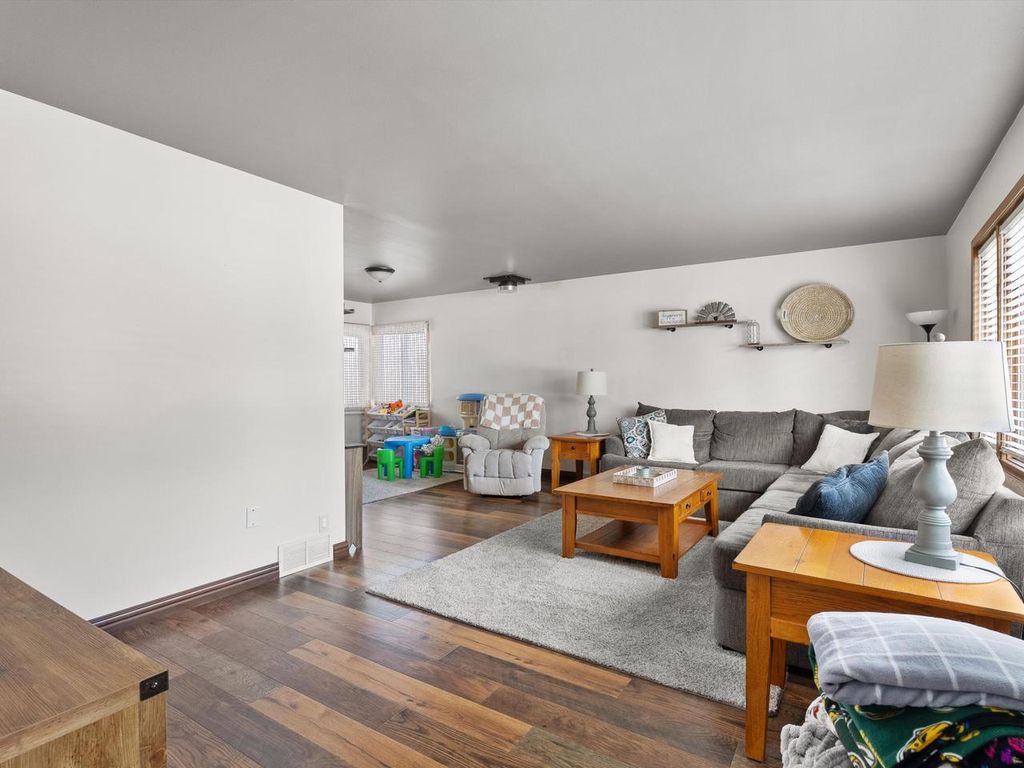 Photo of 2440 Victoria DRIVE, Manitowoc, WI 54220 (MLS # 1947121)