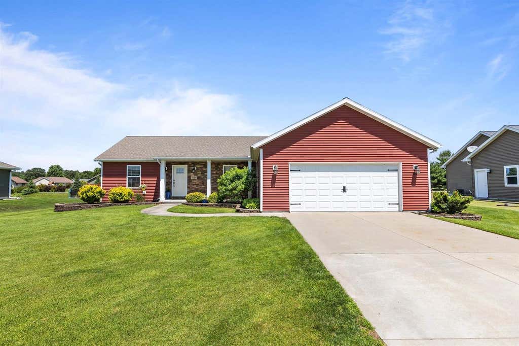 Photo of 3120 Darlington PLACE, Plover, WI 54467 (MLS # 22603134)