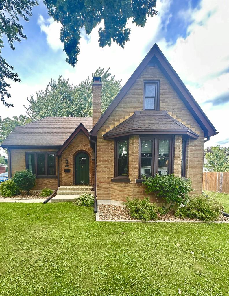 Photo of 506 N Clark STREET, Horicon, WI 53032 (MLS # 2032758)