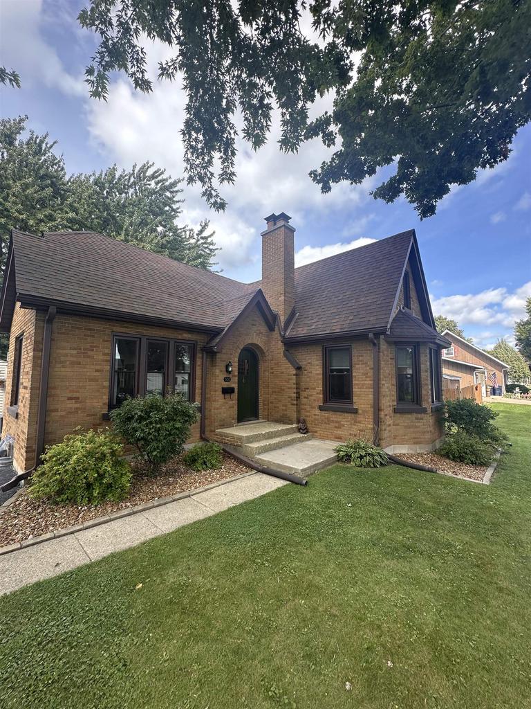 Photo of 506 N Clark STREET, Horicon, WI 53032 (MLS # 2032758)