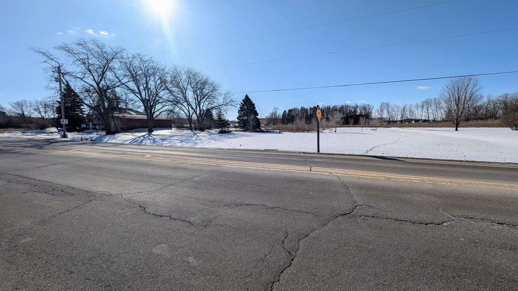 Photo of 2524 Heritage ROAD, De Pere, WI 54115 (MLS # 50321000)