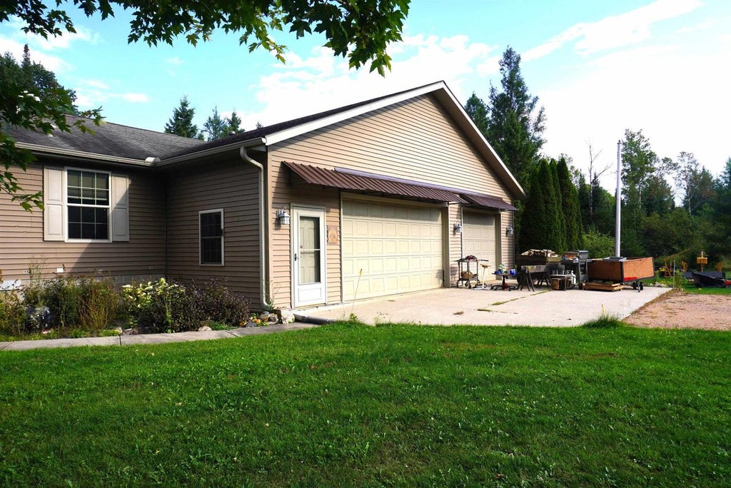 Photo of N6199 Rangeline ROAD, Deerbrook, WI 54424 (MLS # 22604236)