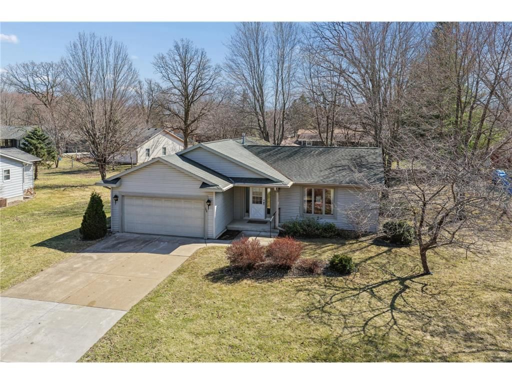 Photo of 304 Spruce DRIVE, Woodville, WI 54028 (MLS # 7048803)