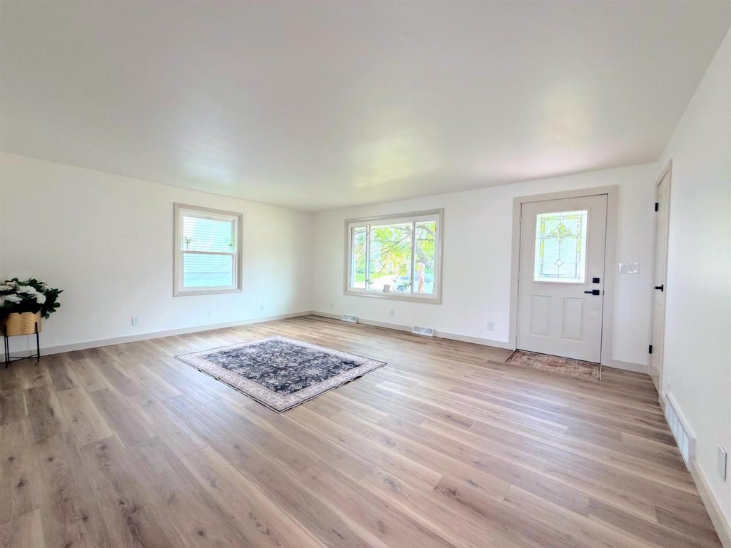 Photo of 516 W 10th STREET, Kaukauna, WI 54130 (MLS # 50330827)