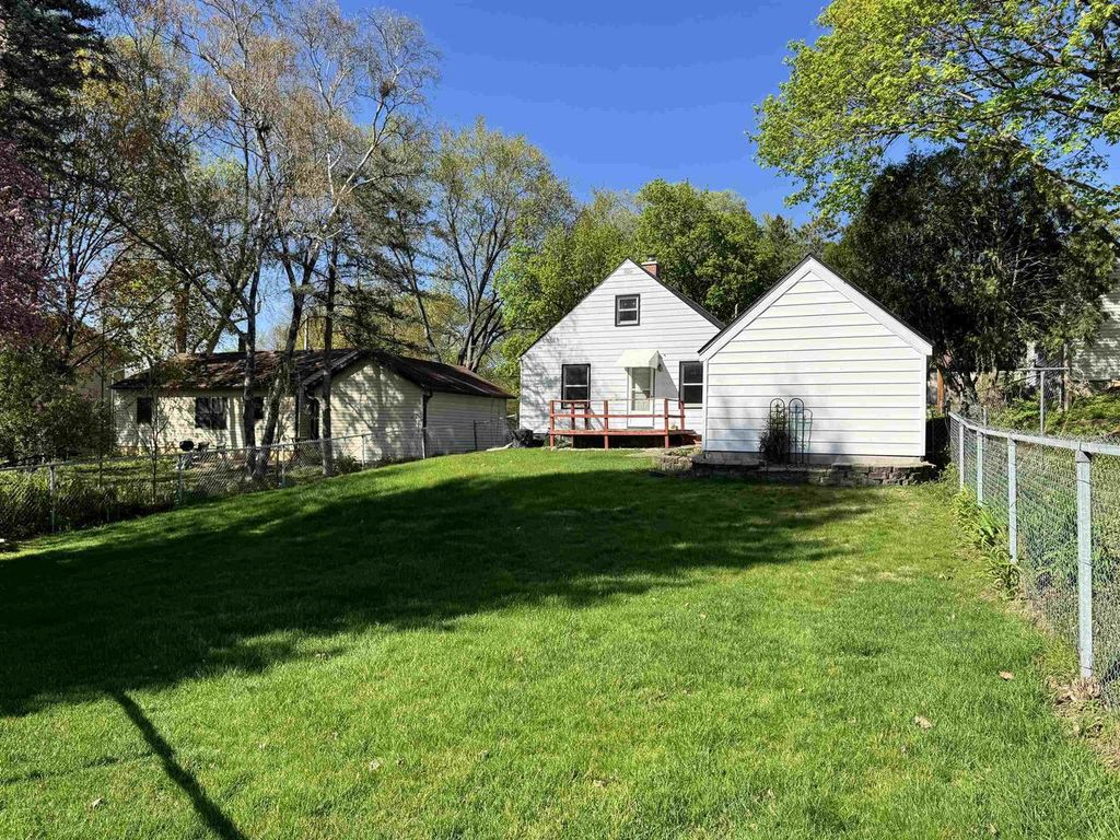 Photo of 907 Birch Haven CIRCLE, Monona, WI 53716 (MLS # 2022403)
