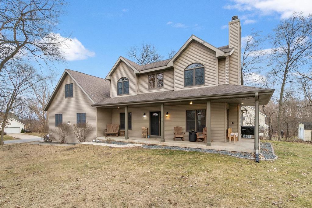 Photo of 513 Meander Wood ROAD, Oregon, WI 53575 (MLS # 2016876)