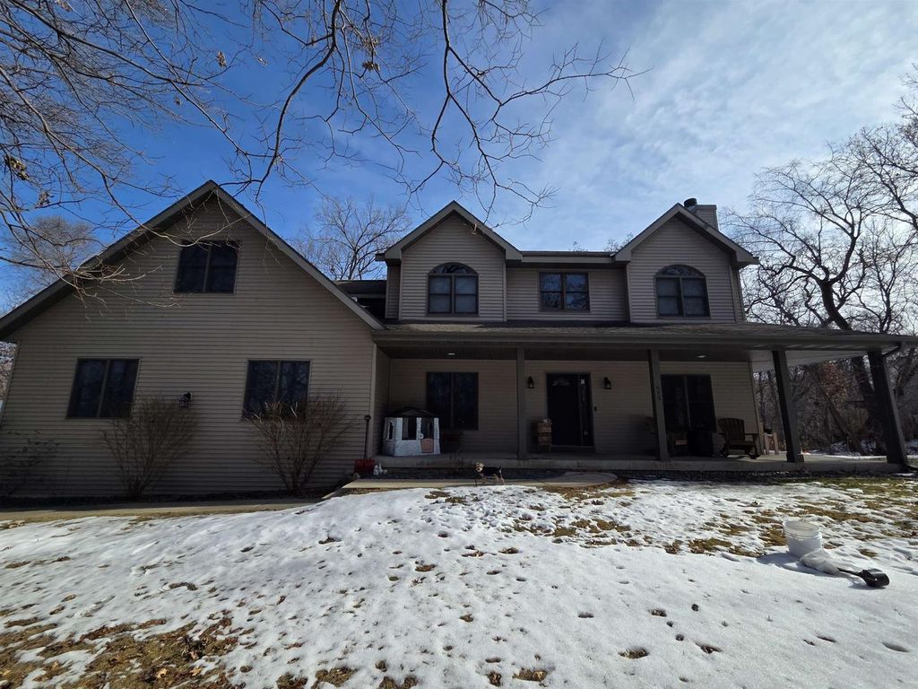 Photo of 513 Meander Wood ROAD, Oregon, WI 53575 (MLS # 2016876)
