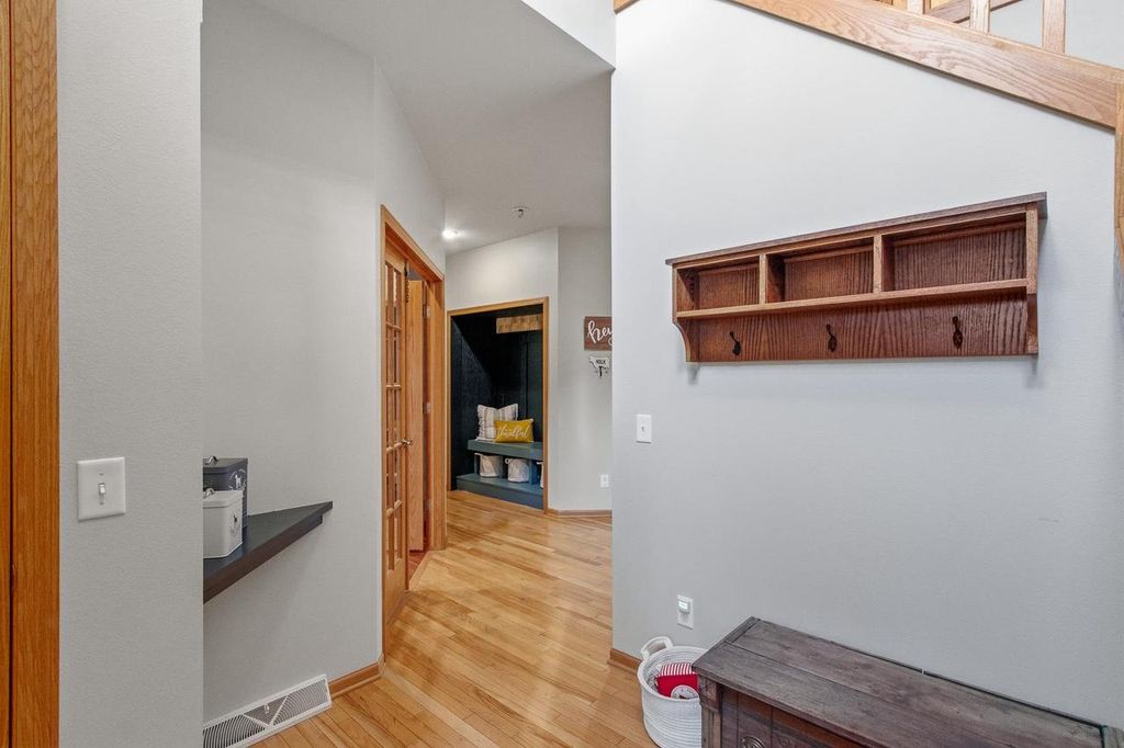 Photo of 513 Meander Wood ROAD, Oregon, WI 53575 (MLS # 2016876)