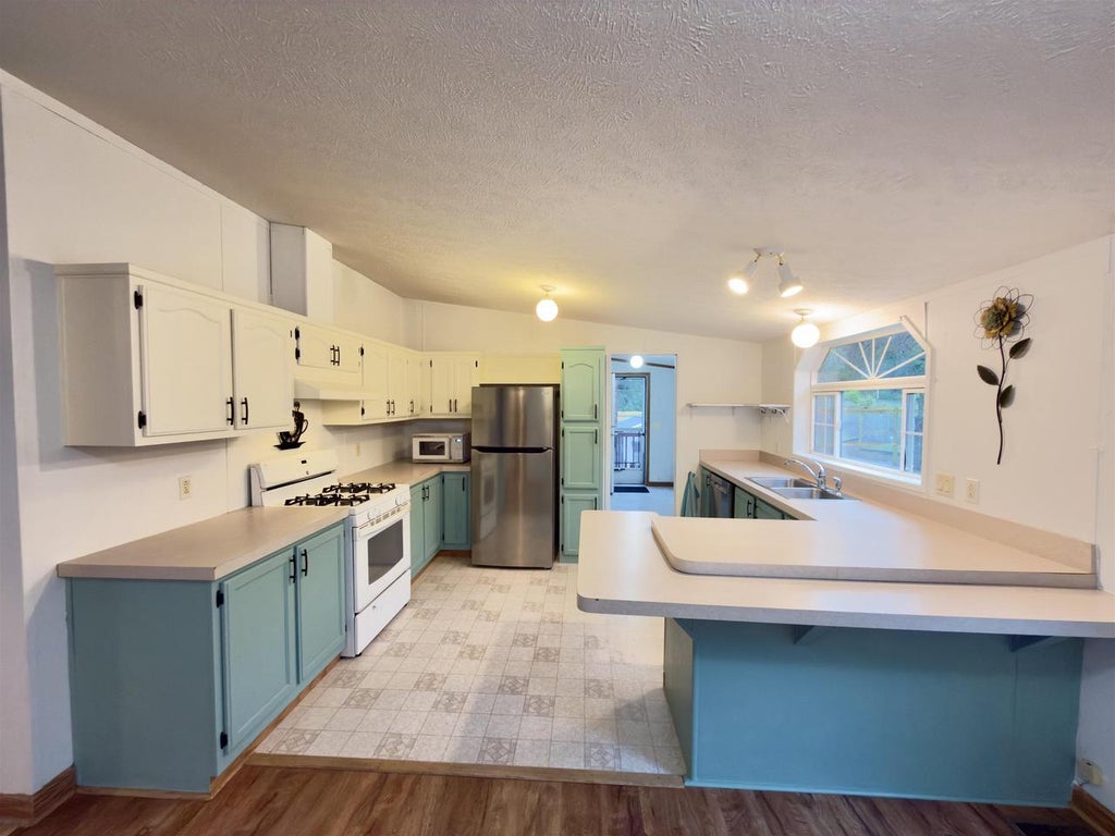 Photo of 12710 County Road Vv, Gillett, WI 54124 (MLS # 50328034)