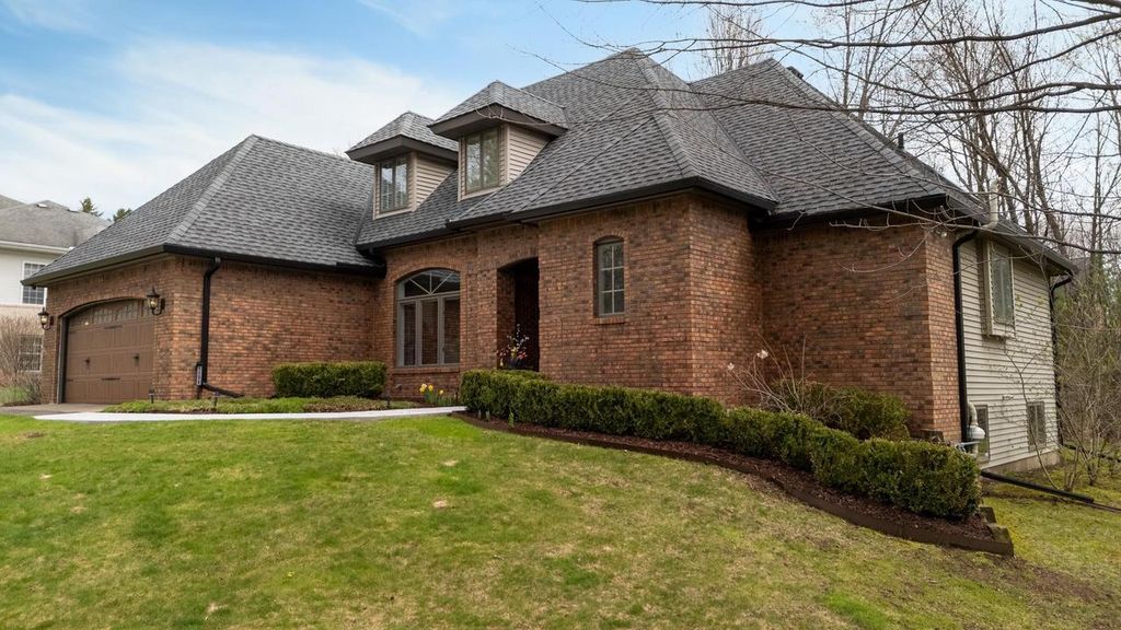 Photo of 113 S Emerald DRIVE, Wausau, WI 54401 (MLS # 22601735)