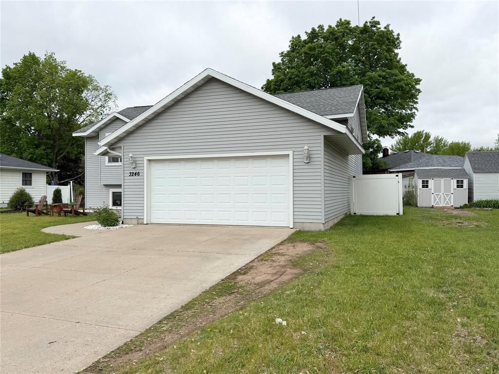 Photo of 3246 Anderson DRIVE, Eau Claire, WI 54703 (MLS # 1601318)