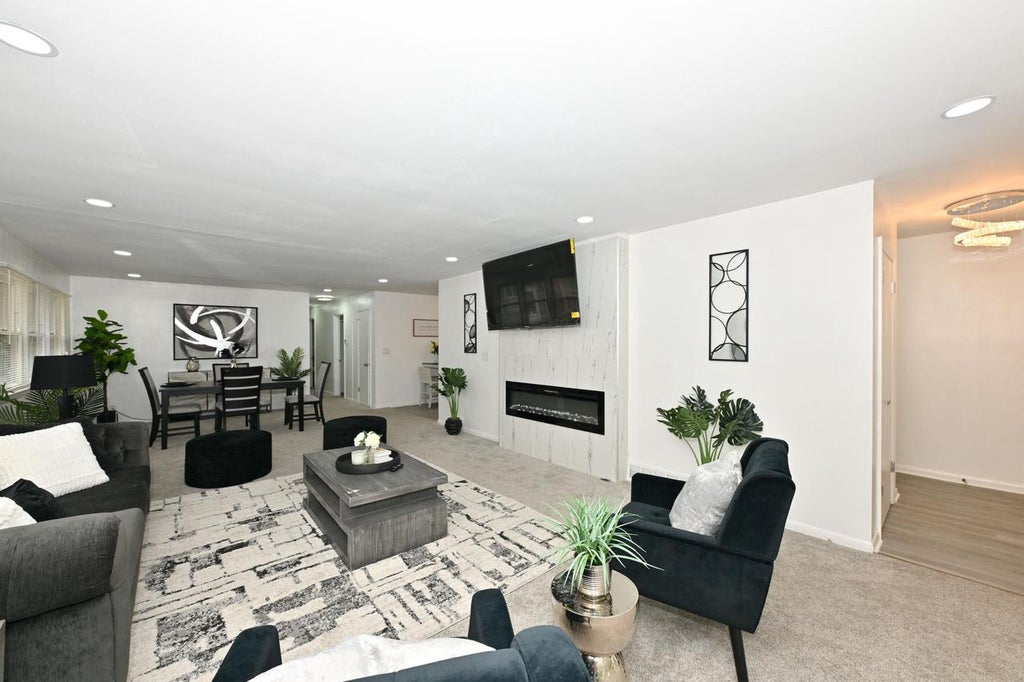 Photo of 3950 N 58th STREET, Milwaukee, WI 53216 (MLS # 1972326)