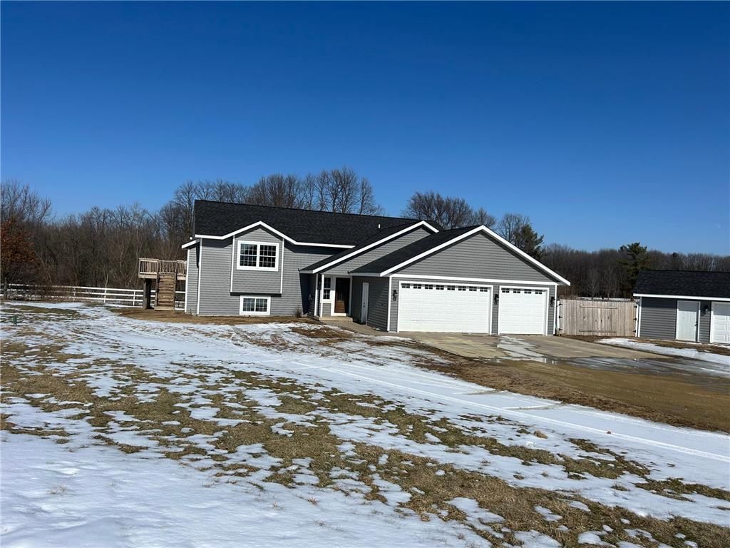 Photo of 2530 County Road E Rd, Woodville, WI 54028 (MLS # 7032199)