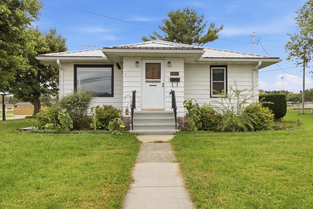 Photo of 1403 Academy STREET, Elroy, WI 53929 (MLS # 1977744)