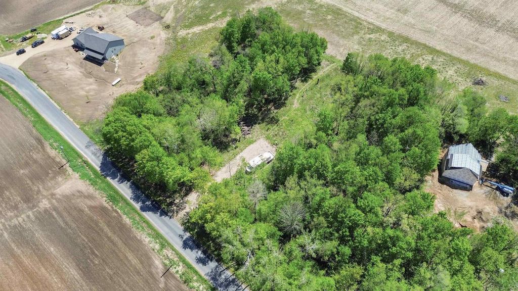 Photo of 239 Gerbig ROAD, Marion, WI 54950 (MLS # 50325734)