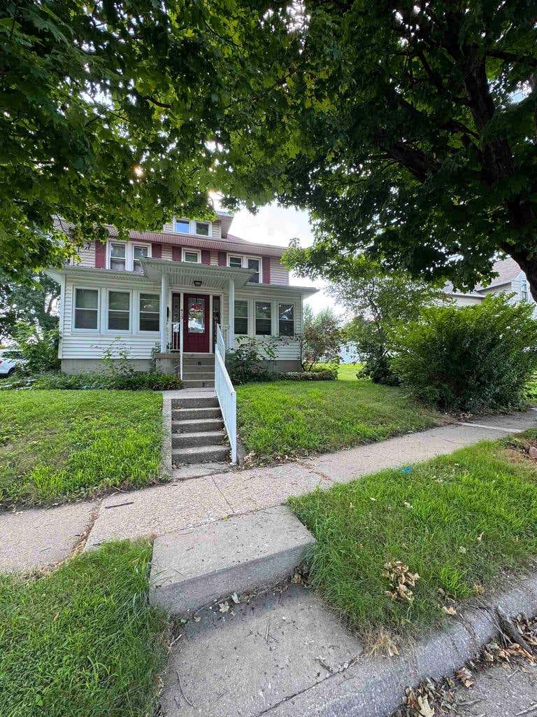 Photo of 413 S Tyler STREET, Lancaster, WI 53813 (MLS # 2030726)