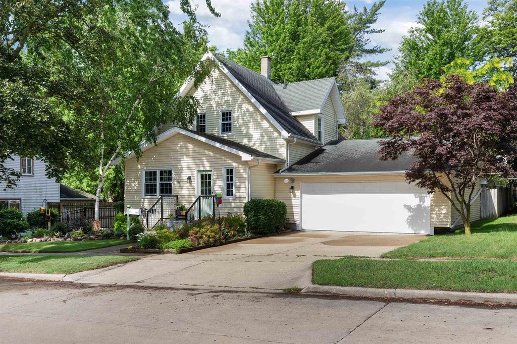 Photo of 175 Spring STREET, Berlin, WI 54923 (MLS # 50328132)