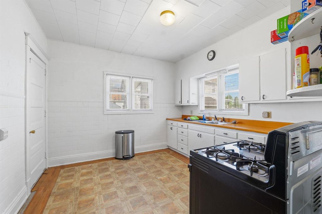 Photo of 335 S Main STREET, Fond Du Lac, WI 54935 (MLS # 50325744)
