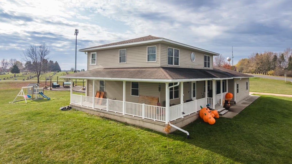 Photo of 1000 Main STREET, Marathon, WI 54448 (MLS # 22605413)