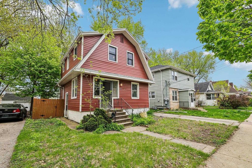 Photo of 2415 Superior STREET, Madison, WI 53704 (MLS # 2022209)