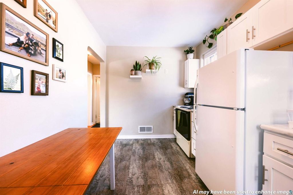 Photo of 1206 9th Ave W, Ashland, WI 54806 (MLS # 6123897)