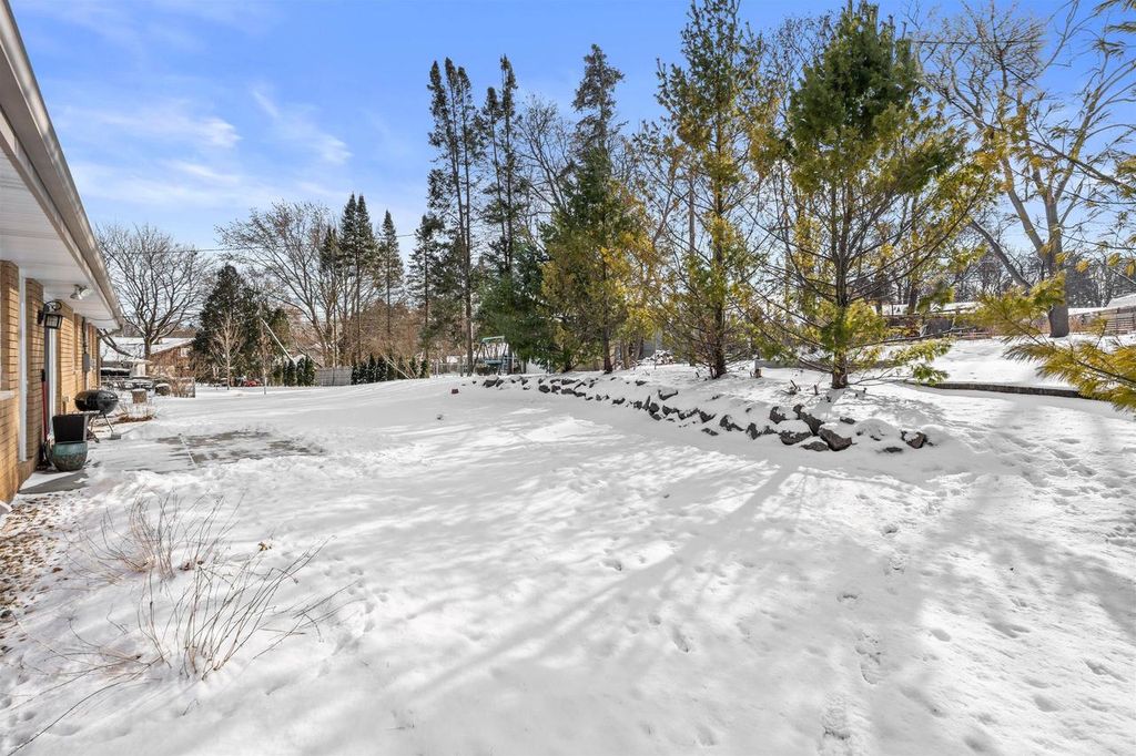 Photo of 2621 S Seymour PLACE, West Allis, WI 53227 (MLS # 1947360)