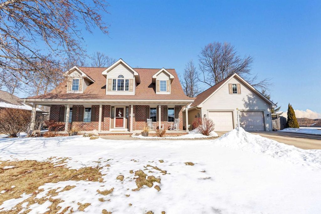 Photo of 764 Brookwood DRIVE, Seymour, WI 54165 (MLS # 50321172)