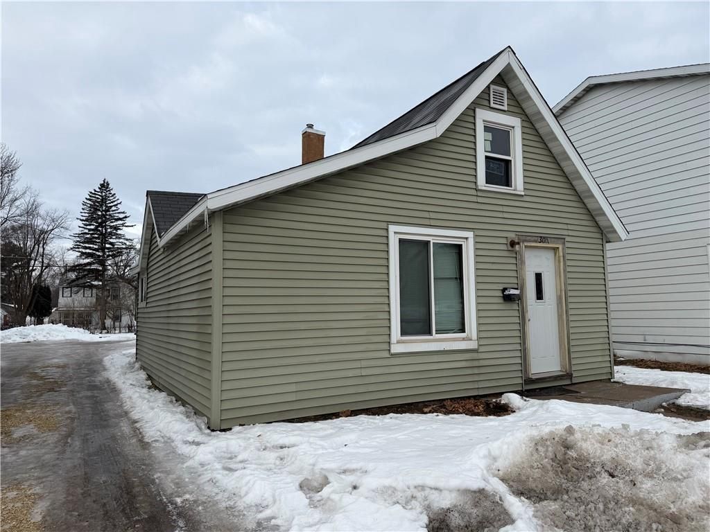 Photo of 1307 Broadway STREET #0, Menomonie, WI 54751 (MLS # 1597867)