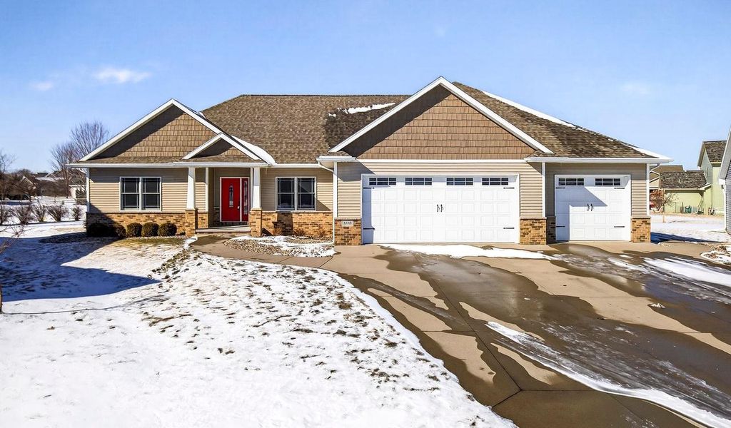 Photo of 4850 W Scotch Pine COURT, Appleton, WI 54913 (MLS # 50321632)
