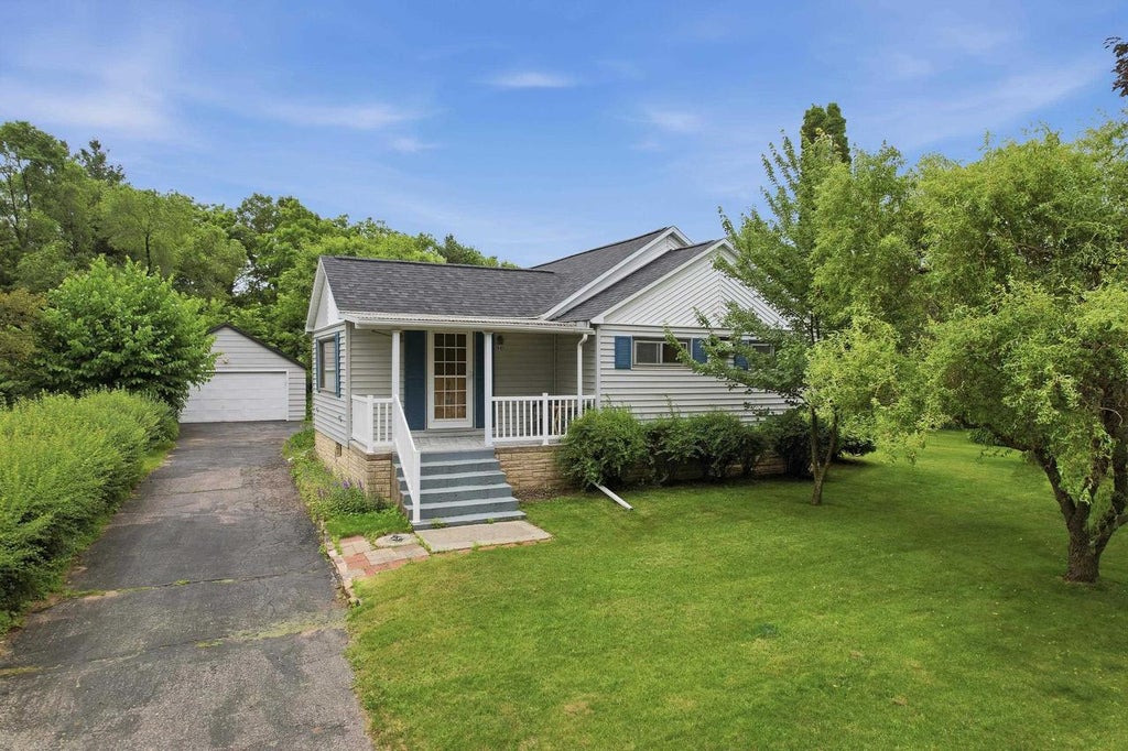 Photo of 941 17th Street South ST, Wisconsin Rapids, WI 54494 (MLS # 22602980)