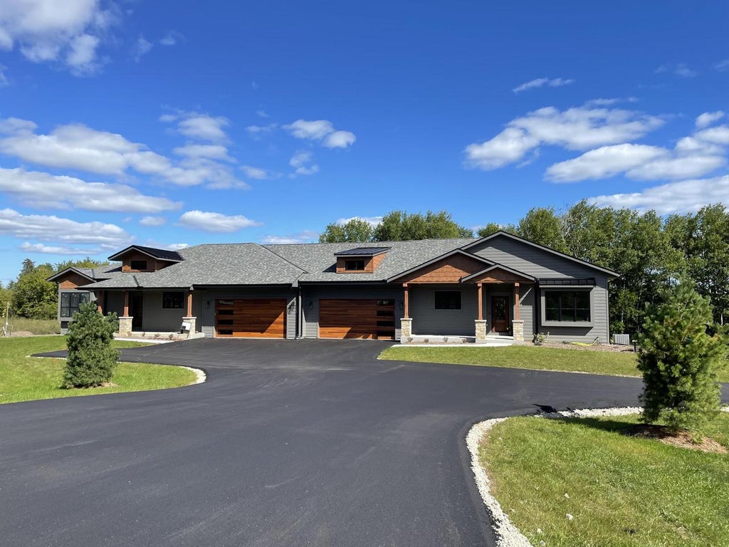 Photo of W389N7112 Pennsylvania STREET, Oconomowoc, WI 53066 (MLS # 1966816)