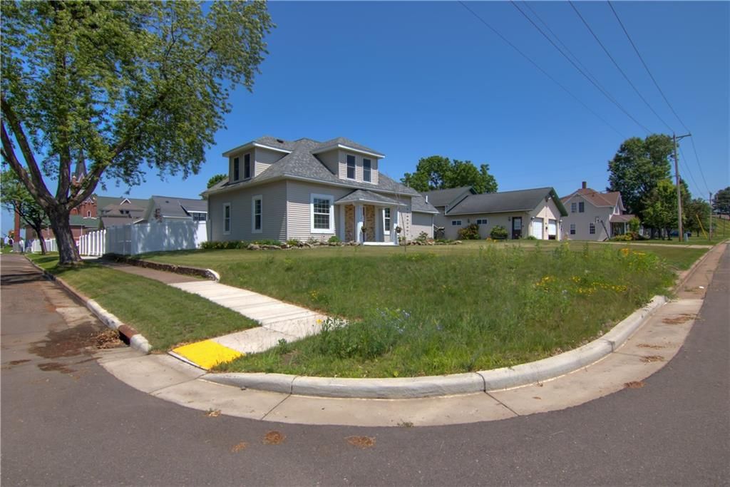 Photo of 923 19th AVENUE, Bloomer, WI 54724 (MLS # 1597244)