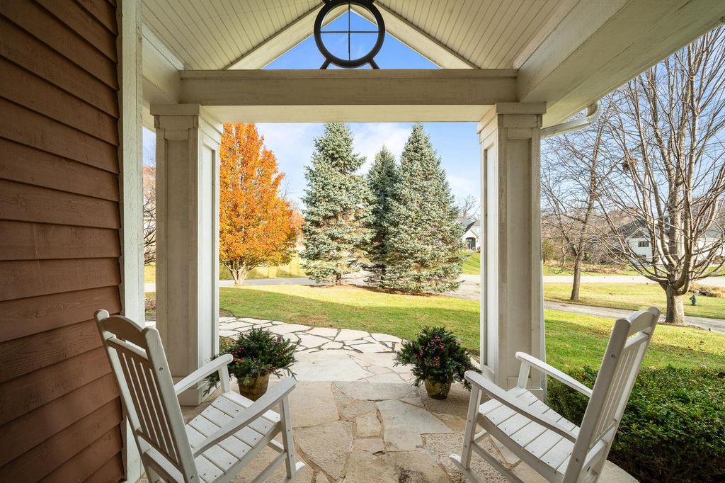 Photo of 1401 Geneva National AVENUE SOUTH AVENUE S #26-01, Lake Geneva, WI 53147 (MLS # 1943936)