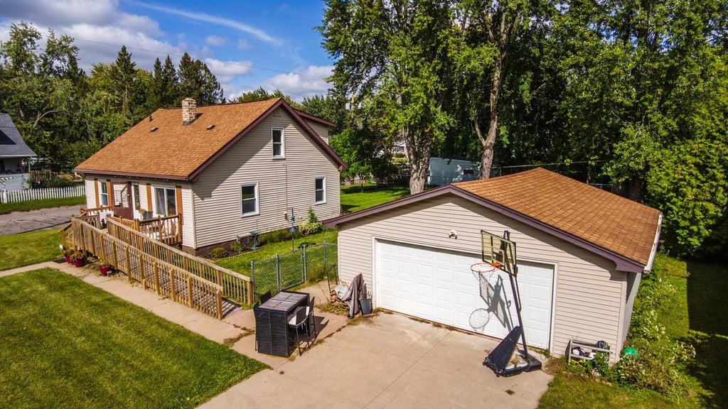 Photo of 400 Wadleigh STREET, Stevens Point, WI 54481 (MLS # 50333183)