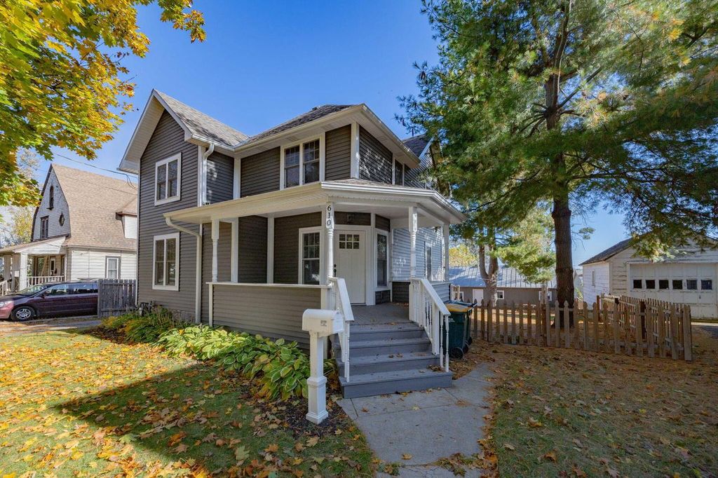 Photo of 610 N Main STREET, Fort Atkinson, WI 53538 (MLS # 1940858)