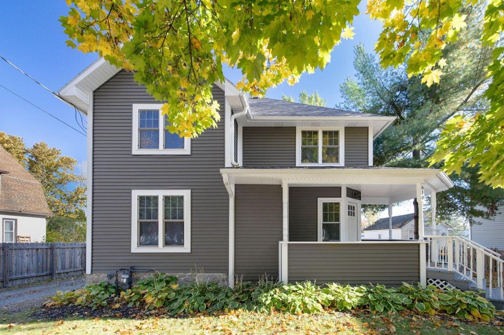 Photo of 610 N Main STREET, Fort Atkinson, WI 53538 (MLS # 1940858)