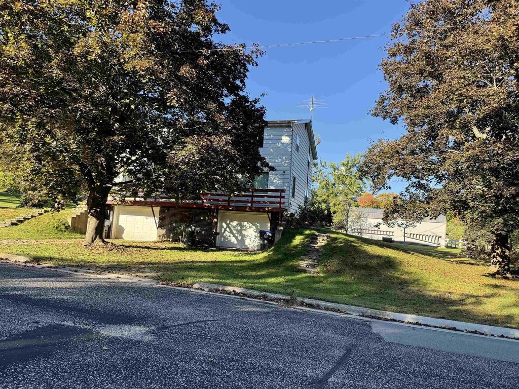 Photo of 711 S Mary STREET, Weyauwega, WI 54983 (MLS # 50316716)