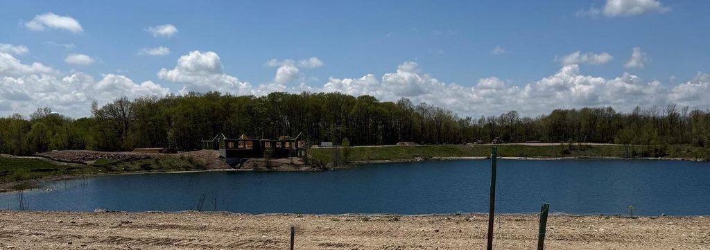 Photo of N106 W6560 Stone Lake CIRCLE #12, Cedarburg, WI 53012 (MLS # 1944471)