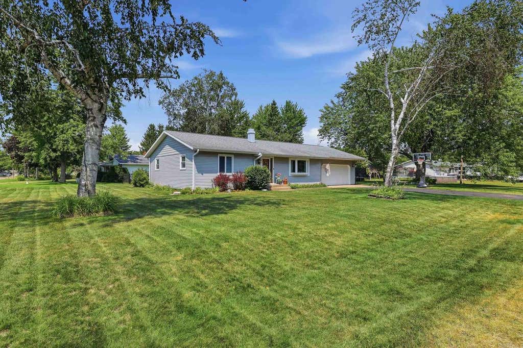 Photo of 332 Verrill STREET, Stevens Point, WI 54481 (MLS # 22603623)