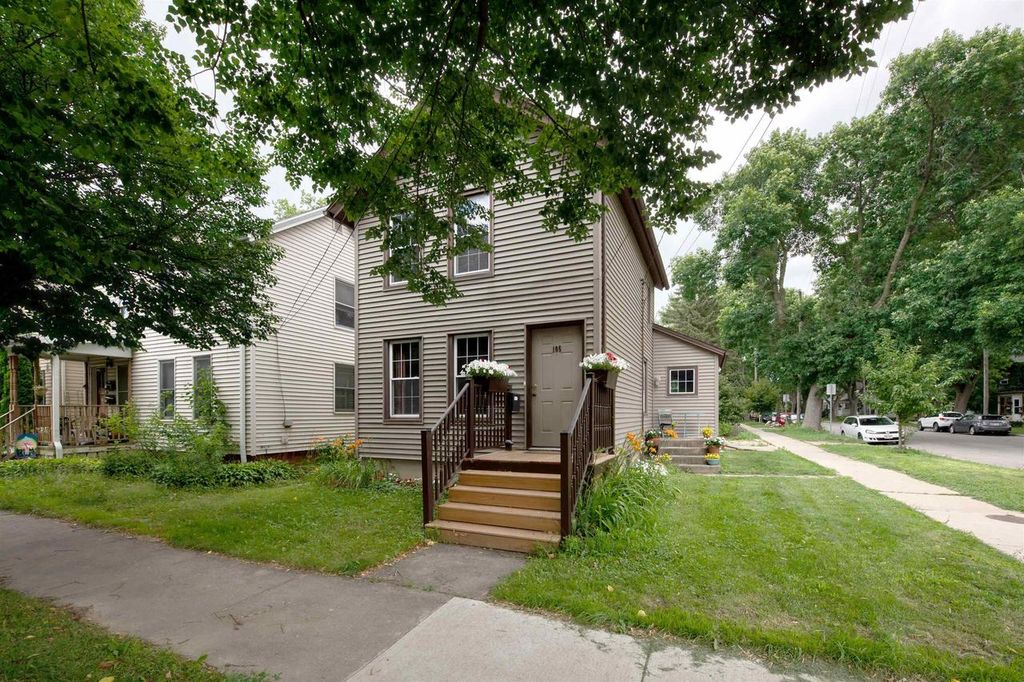 Photo of 975 Highridge COURT #Lt11, Hubertus, WI 53033 (MLS # 1940103)