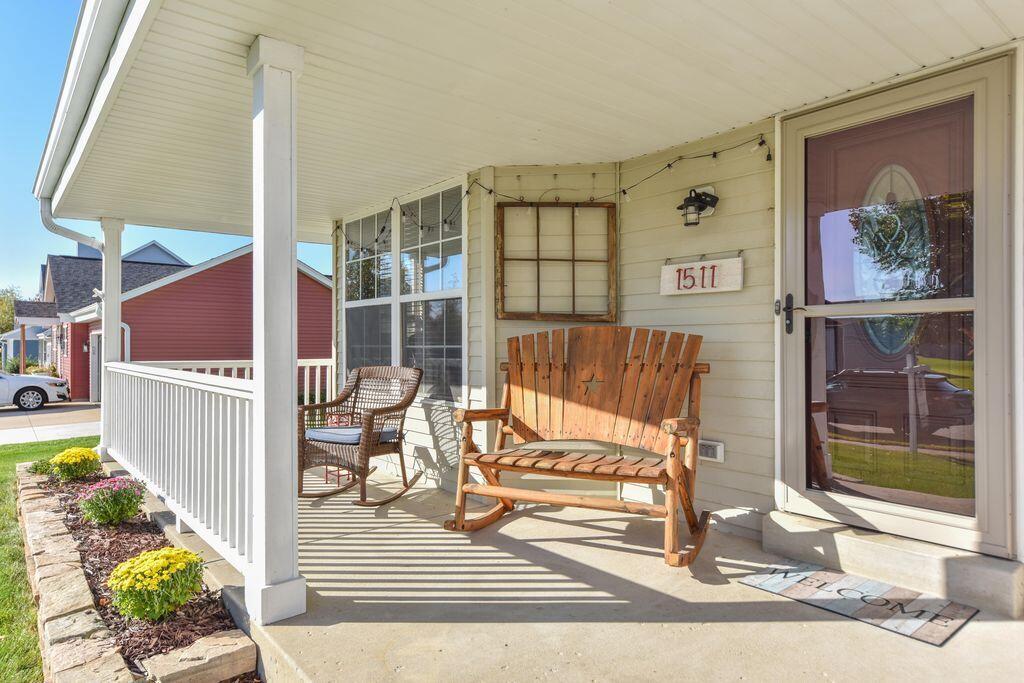 Photo of 1511 Redtail DRIVE, Hartford, WI 53027 (MLS # 1983626)