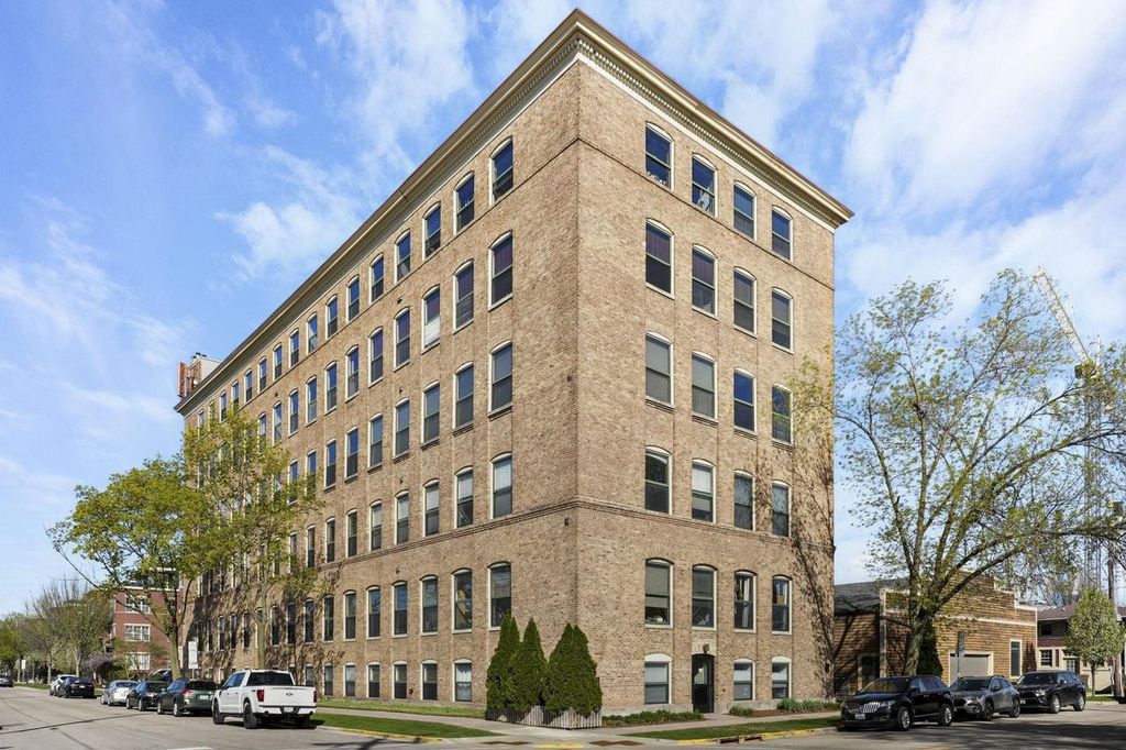 Photo of 123 N Blount STREET #404, Madison, WI 53703 (MLS # 2021881)
